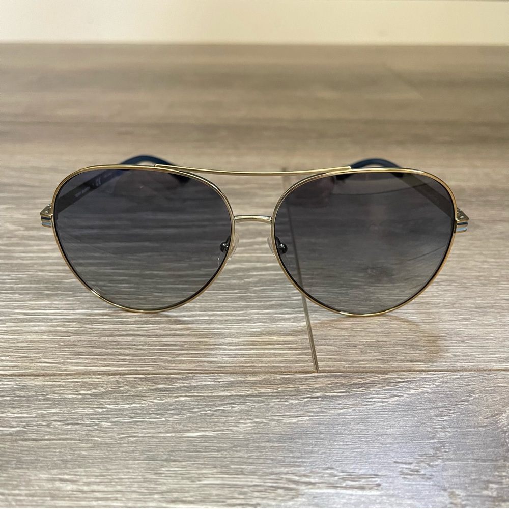 Tory Burch Woman’s Aviator Sunglasses Without Case Excellent Condition